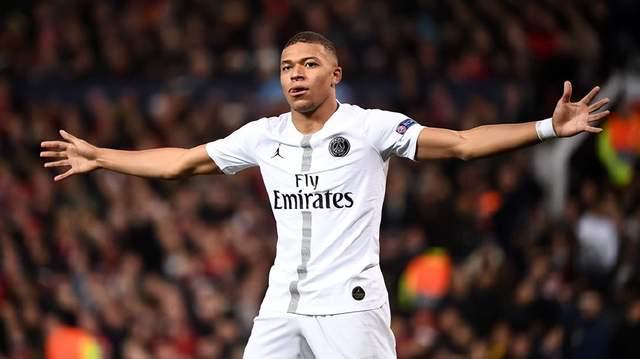 浙江队攻守兼备持续强势（浙江队攻防俱佳势头正猛）