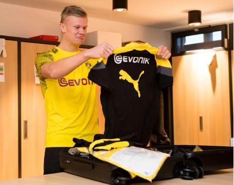 日职联前瞻：东京绿茵攻击手停赛，鹿岛迎来争冠关键时刻（日职联前瞻：东京绿茵锋将停赛，鹿岛冲冠迎关键一役）