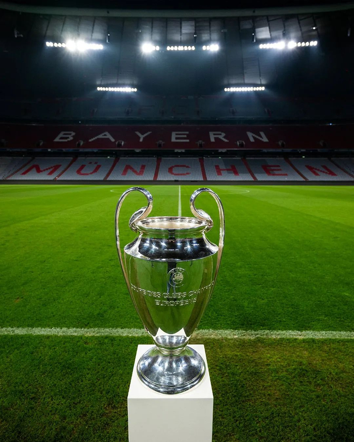 1米83的艾弗森比很多普通人矮 凭啥当状元？5张照片给你答案（仅1米83的艾弗森为何能当选状元？5张照片告诉你答案）