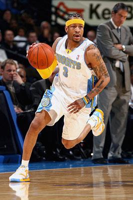 足球中超多队开始集训，主帅强调体能储备（中超多队集结开练，主帅力抓体能储备）