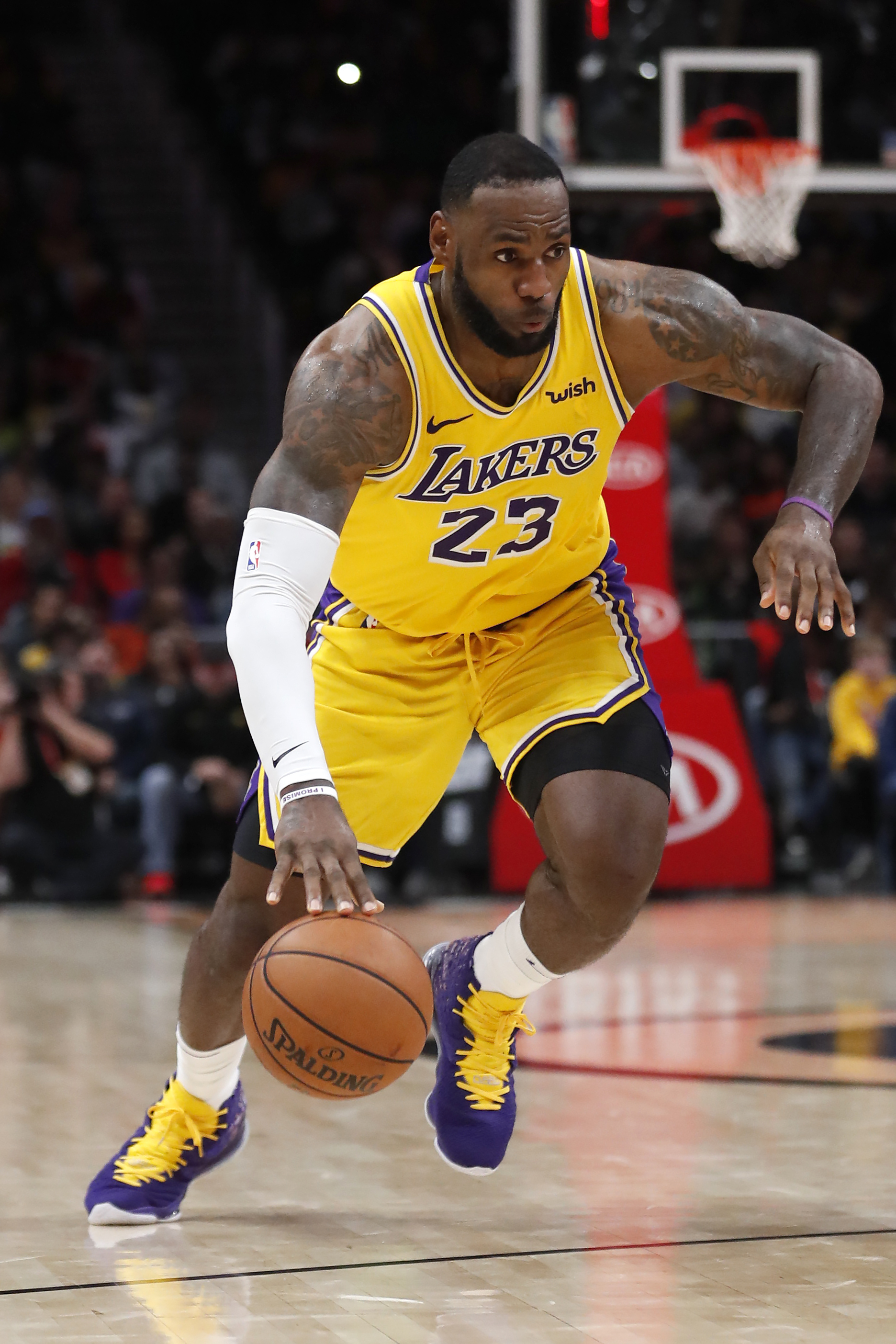 王钰栋：留洋计划保密，希望未来带领中国队踢世界杯（王钰栋：留洋动向暂时保密，盼未来率国足闯入世界杯）