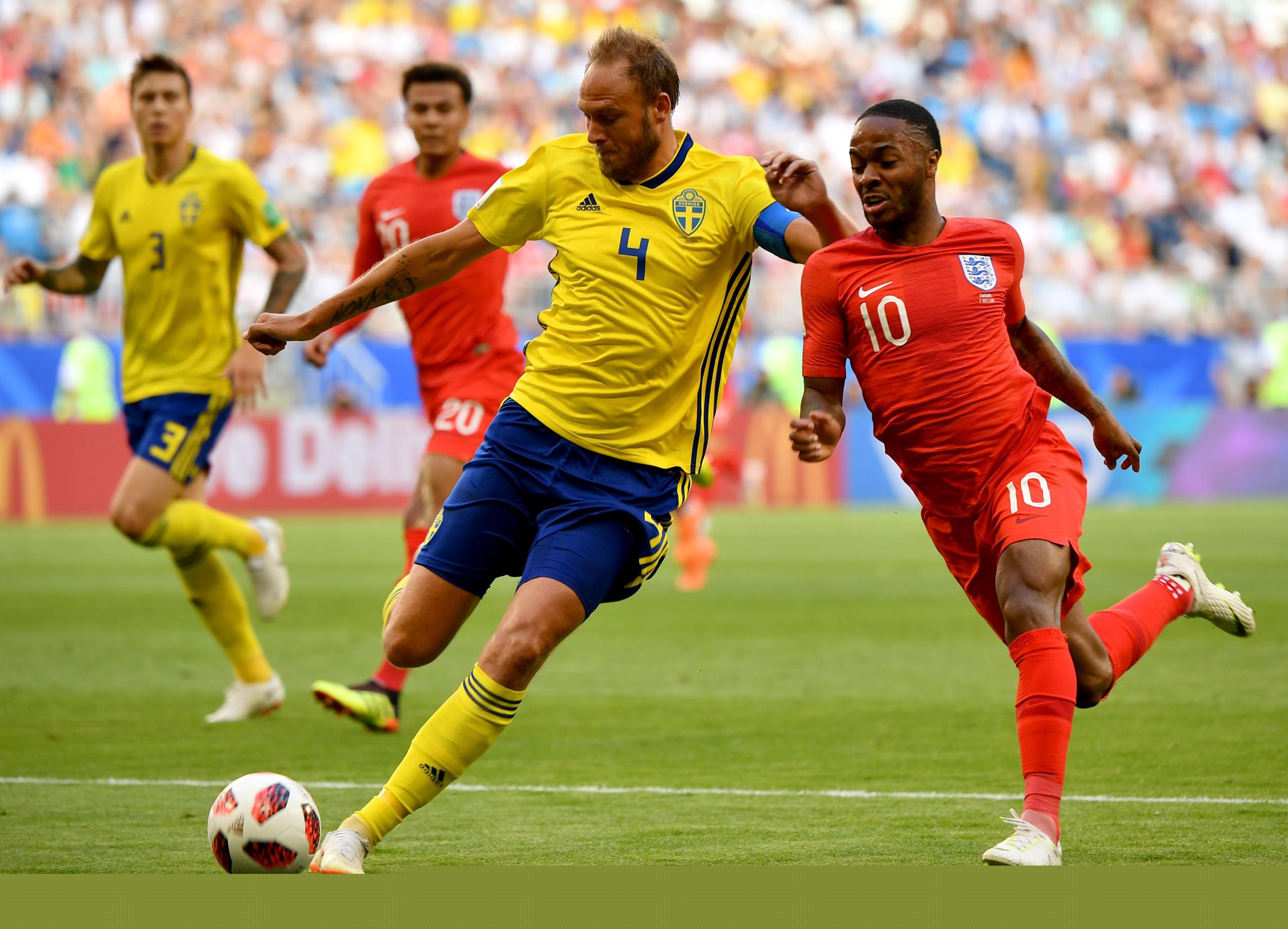 塞韦里奥：我对妈报喜说要去踢顶级联赛，但坏消息是在乌克兰（塞韦里奥：告诉母亲将踢顶级联赛，遗憾的是在乌克兰）