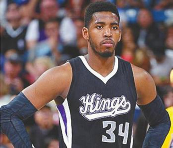 阿隆索帅位堪忧，两大潜在继任者浮出水面，齐达内和渣叔谁更适合？（阿隆索帅位告急：齐达内与克洛普成热门接班人，谁更契合？）