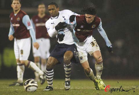 美媒：锡安前队友称锡安拥有詹姆斯级别的天赋，本可以更出色（美媒：锡安前队友称其具詹姆斯级天赋，本可取得更高成就）