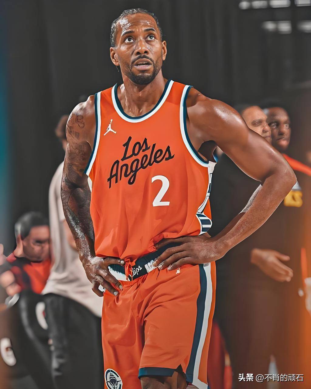 西班牙U21队11月大名单：莫斯克拉领衔，贡萨洛、吉乌在列（西班牙U21十一月征召名单：莫斯克拉领军，贡萨洛与吉乌入选）