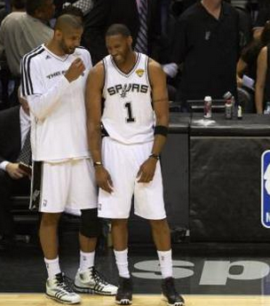 洪都拉斯无缘世界杯，教练泪洒发布会：我们就因一个球被淘汰（一个球之差无缘世界杯，洪都拉斯主帅发布会上落泪）