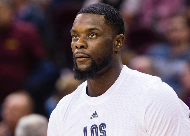 雷迪克：赛前最担心的是防守，但最终我们承受了压力没有崩盘（雷迪克：赛前最大隐忧是防守，所幸最终顶住压力未崩盘）